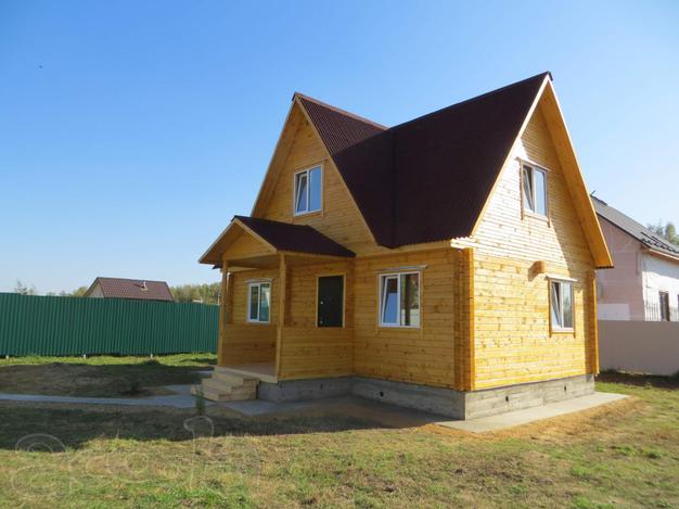 Дом новый с ломаной крышей